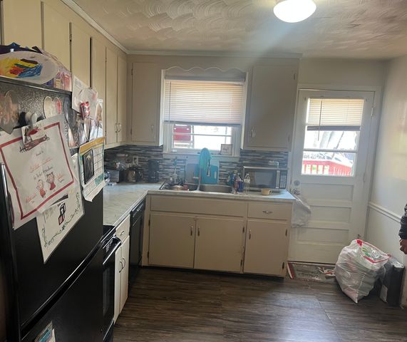 59 Charles Street, Watertown, CT 06795