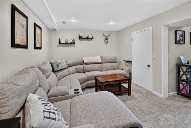 204 Weald Bridge Road, Cottage Grove, WI 53527