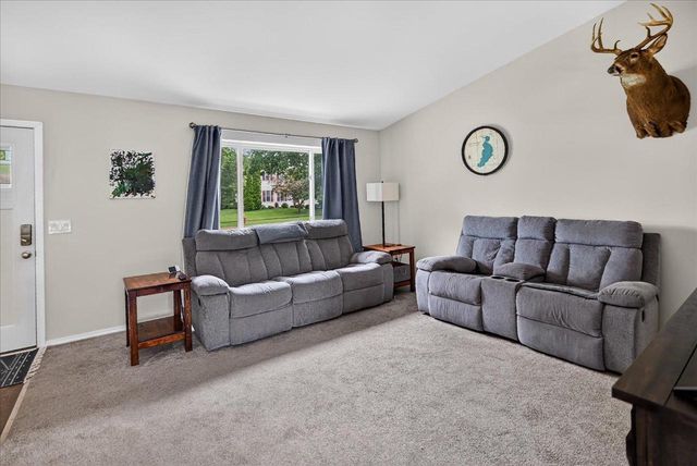 204 Weald Bridge Road, Cottage Grove, WI 53527