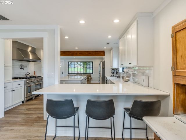 5801 Ne ABBEY Rd, Carlton, OR 97111