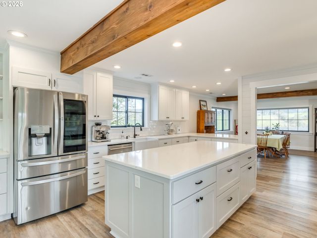 5801 Ne ABBEY Rd, Carlton, OR 97111