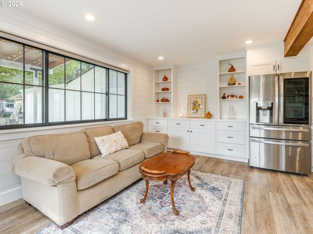 5801 Ne ABBEY Rd, Carlton, OR 97111