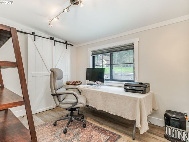 5801 Ne ABBEY Rd, Carlton, OR 97111