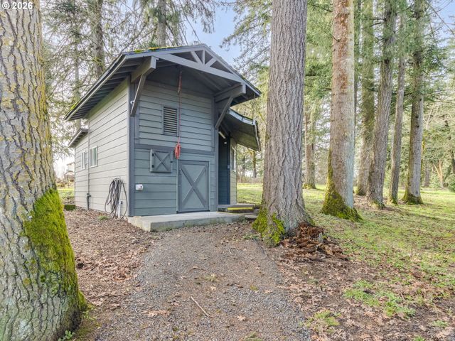 5801 Ne ABBEY Rd, Carlton, OR 97111