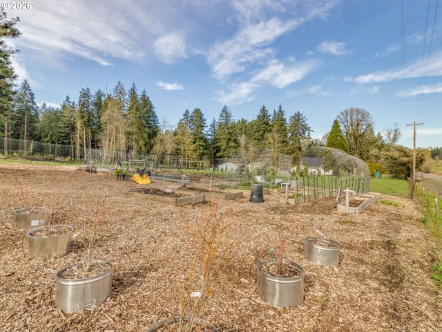 5801 Ne ABBEY Rd, Carlton, OR 97111