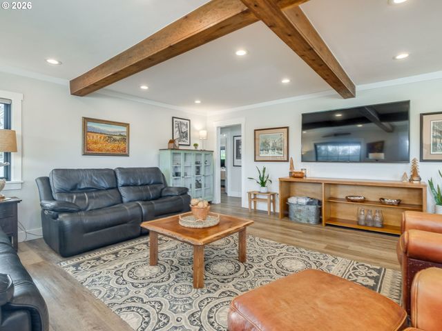 5801 Ne ABBEY Rd, Carlton, OR 97111