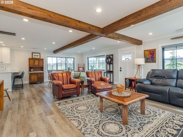 5801 Ne ABBEY Rd, Carlton, OR 97111