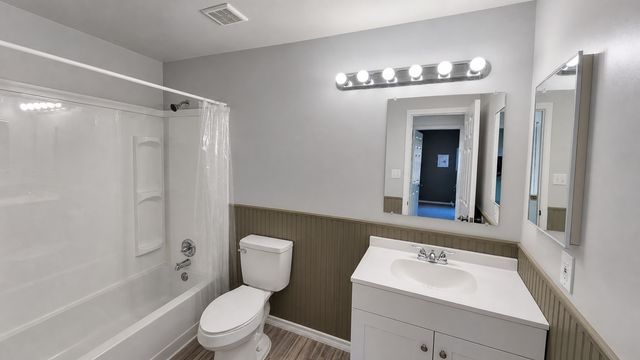 4672 Heatherbrook Lane, Grand Prairie, TX 75052