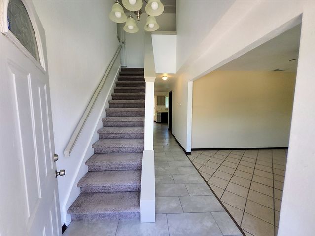 4672 Heatherbrook Lane, Grand Prairie, TX 75052