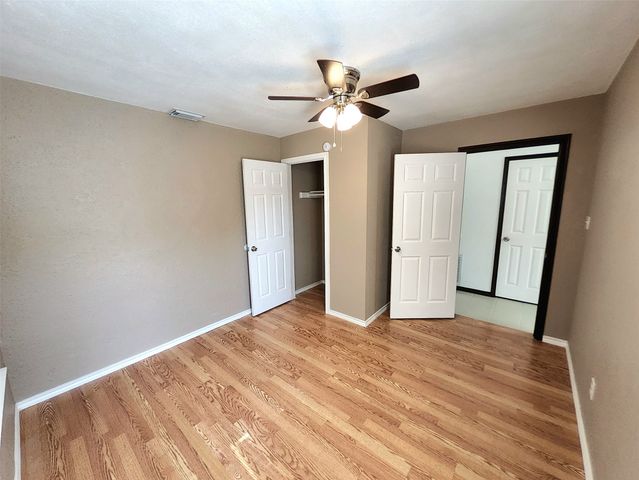 4672 Heatherbrook Lane, Grand Prairie, TX 75052