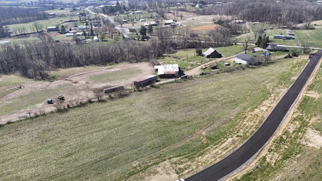 150 Daniel Lane, Westmoreland, TN 37186