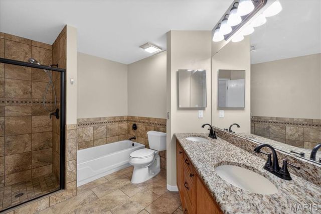 16250 Lea Oak Court, Chesterfield, MO 63017