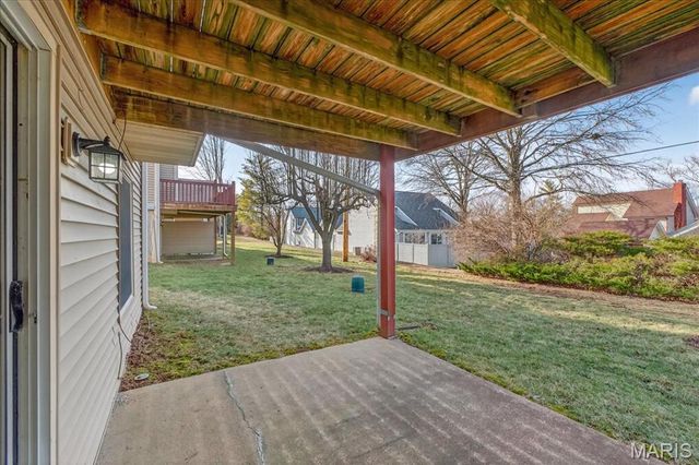 16250 Lea Oak Court, Chesterfield, MO 63017