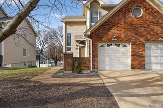 16250 Lea Oak Court, Chesterfield, MO 63017