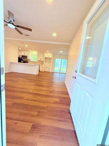 1895 Potwin Dr, Baton Rouge, LA 70810