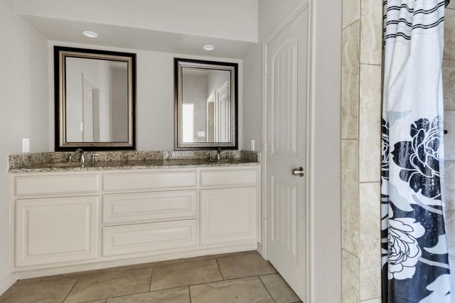 2923 E Pepperidge Drive, Lancaster, TX 75134