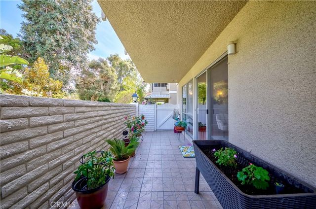 678 Via Alhambra C, Laguna Woods, CA 92637
