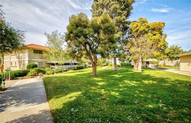 678 Via Alhambra C, Laguna Woods, CA 92637