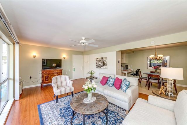 678 Via Alhambra C, Laguna Woods, CA 92637