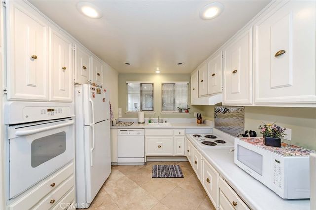 678 Via Alhambra C, Laguna Woods, CA 92637