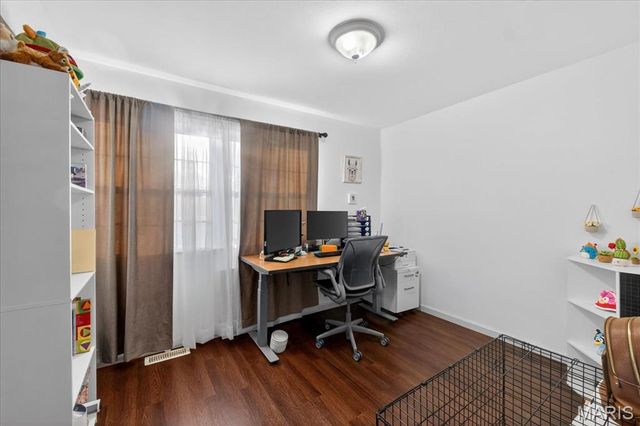 1215 Kostka Lane, Florissant, MO 63031