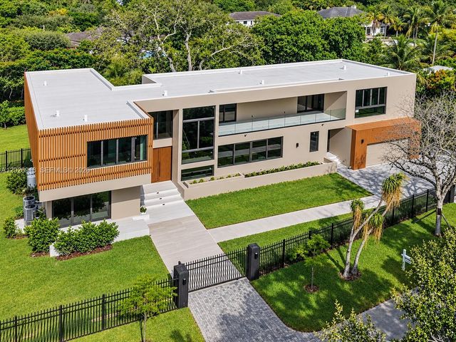 11920 SW 69th Court, Pinecrest, FL 33156