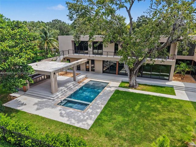 11920 SW 69th Court, Pinecrest, FL 33156