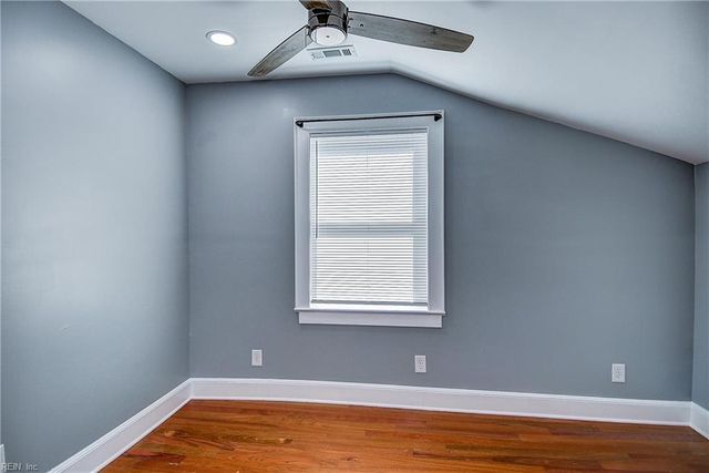 18 Bainbridge AVE, Portsmouth, VA 23702