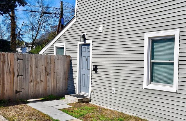 18 Bainbridge AVE, Portsmouth, VA 23702