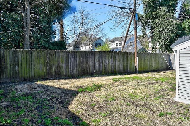 18 Bainbridge AVE, Portsmouth, VA 23702