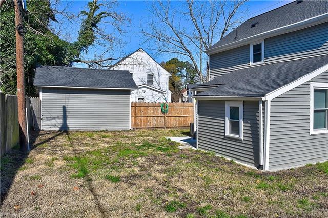 18 Bainbridge AVE, Portsmouth, VA 23702