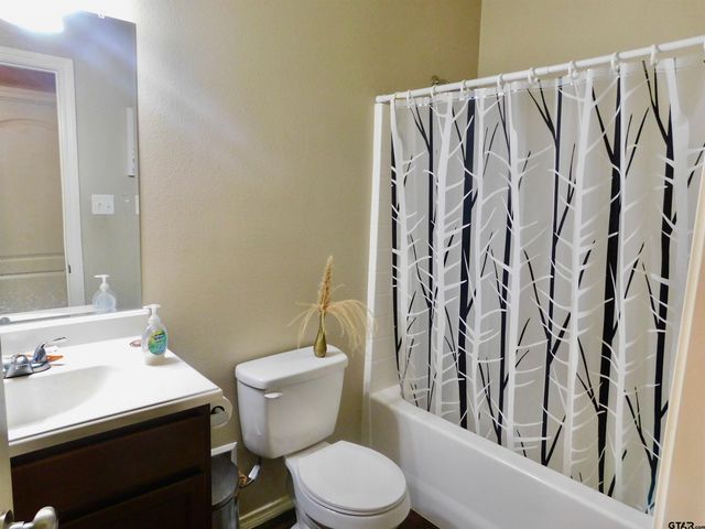 5840 Deauville, Tyler, TX 75704