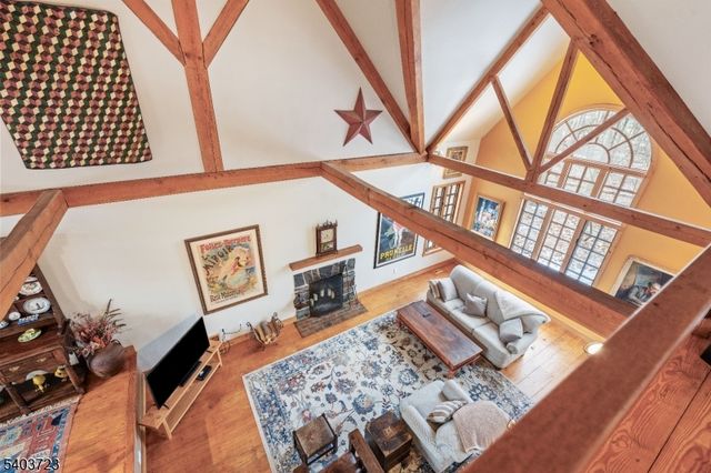 39 Dreahook Rd, Branchburg Twp., NJ 08876