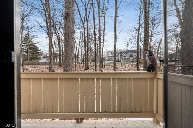 39 Dreahook Rd, Branchburg Twp., NJ 08876