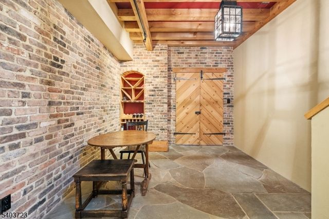 39 Dreahook Rd, Branchburg Twp., NJ 08876