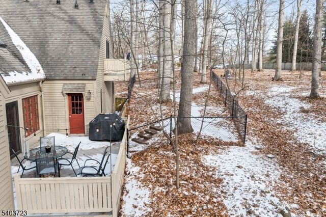 39 Dreahook Rd, Branchburg Twp., NJ 08876