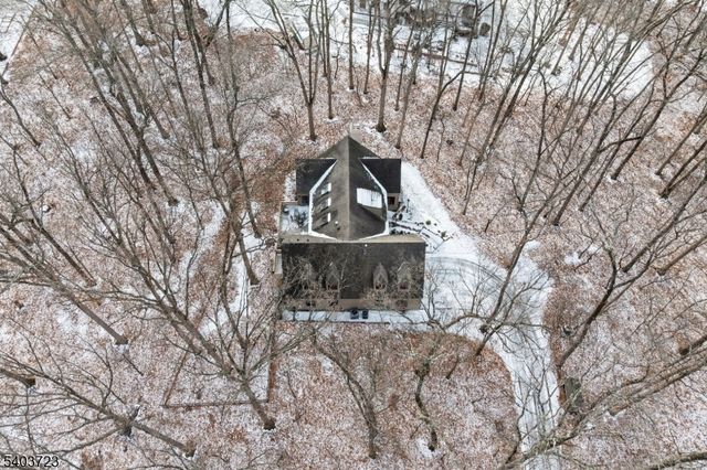 39 Dreahook Rd, Branchburg Twp., NJ 08876