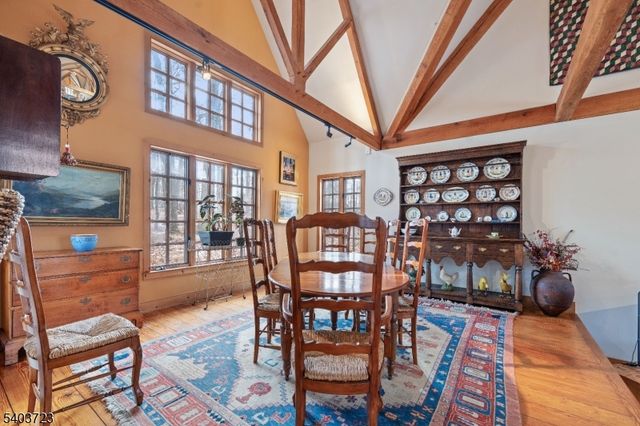 39 Dreahook Rd, Branchburg Twp., NJ 08876