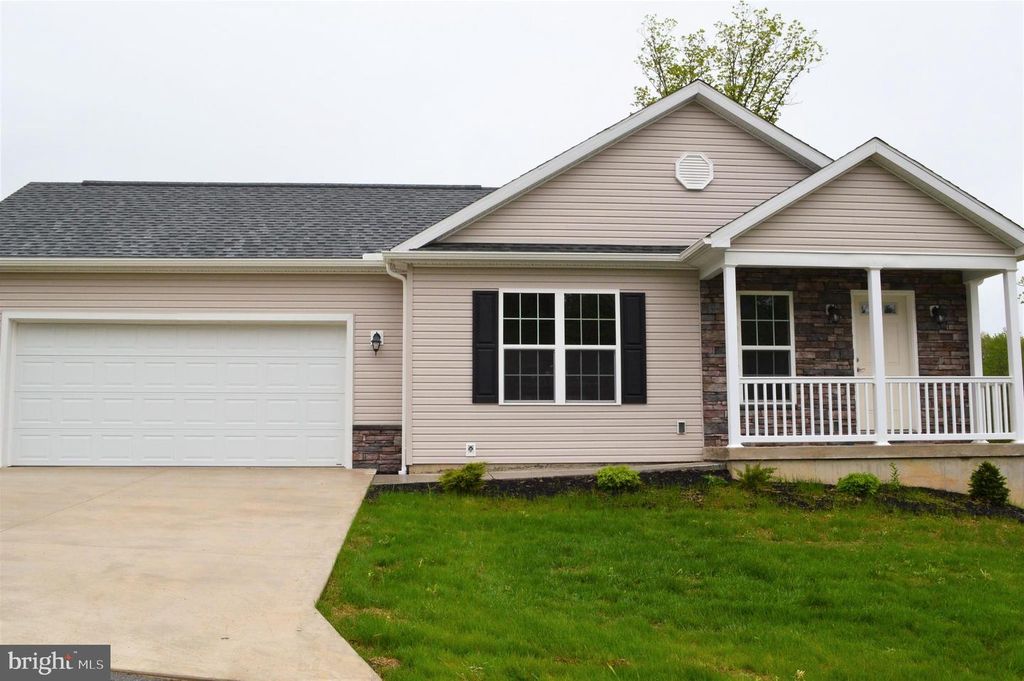192 TIMBERWOOD TRL, Centre Hall, PA 16828