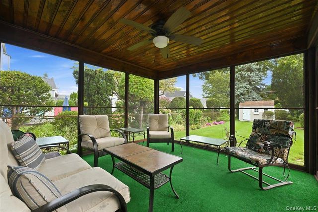 15 May Court, Rockville Centre, NY 11570