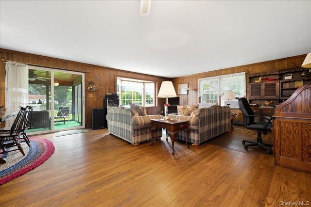 15 May Court, Rockville Centre, NY 11570
