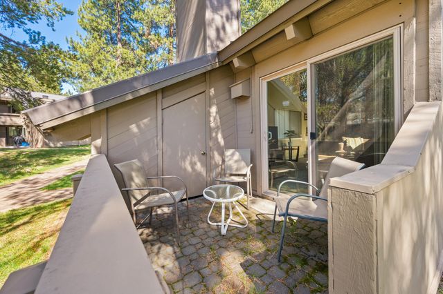 57018 Tennis Village Lane, Sunriver, OR 97707