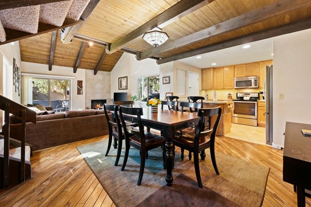 57018 Tennis Village Lane, Sunriver, OR 97707