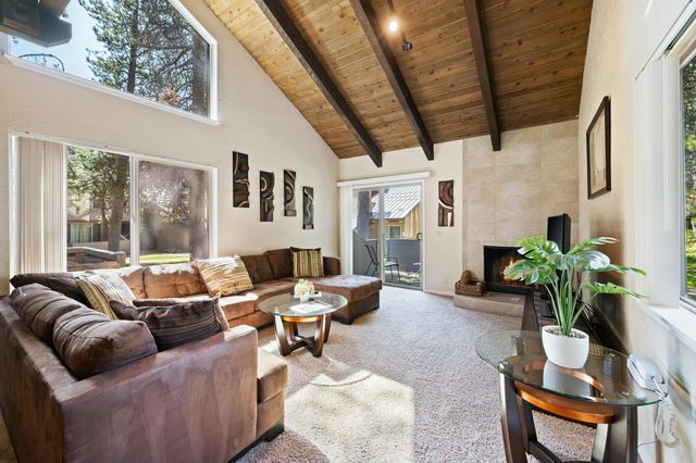 57018 Tennis Village Lane, Sunriver, OR 97707