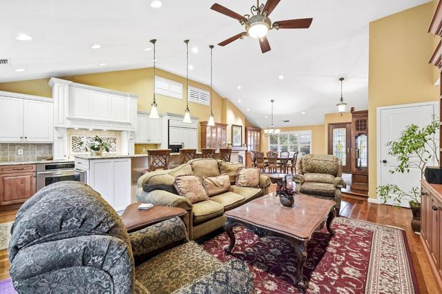 3023 Ironwood Way, West Sacramento, CA 95691