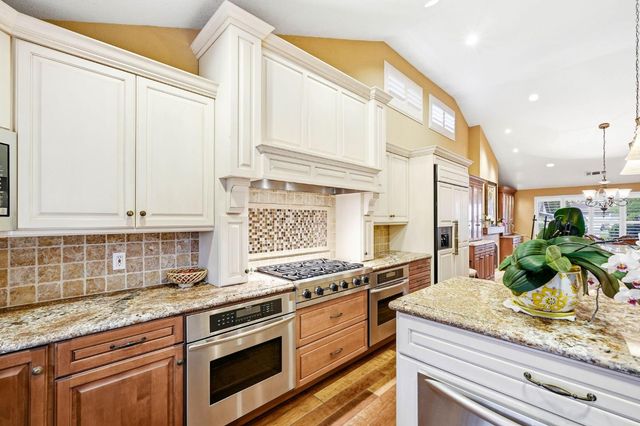 3023 Ironwood Way, West Sacramento, CA 95691