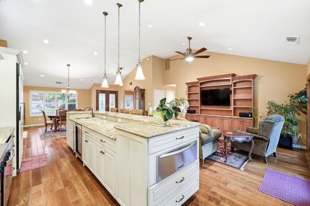 3023 Ironwood Way, West Sacramento, CA 95691