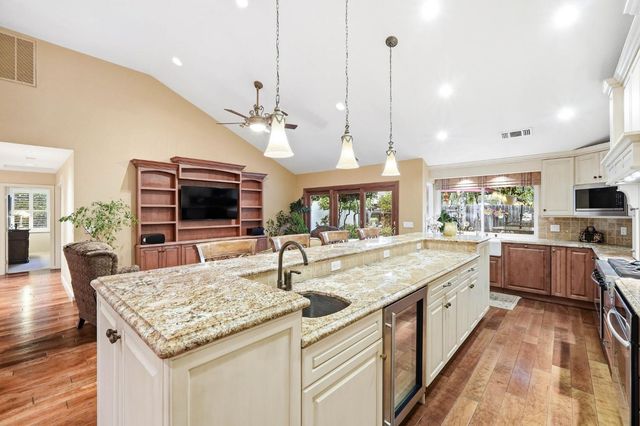 3023 Ironwood Way, West Sacramento, CA 95691