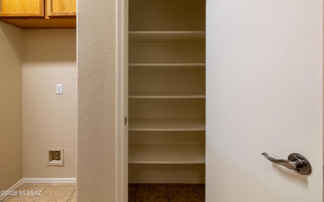 658 S Painted River Way, Vail, AZ 85641