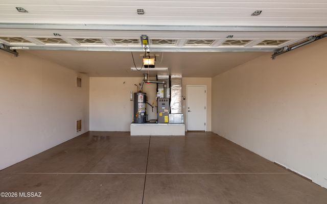 658 S Painted River Way, Vail, AZ 85641